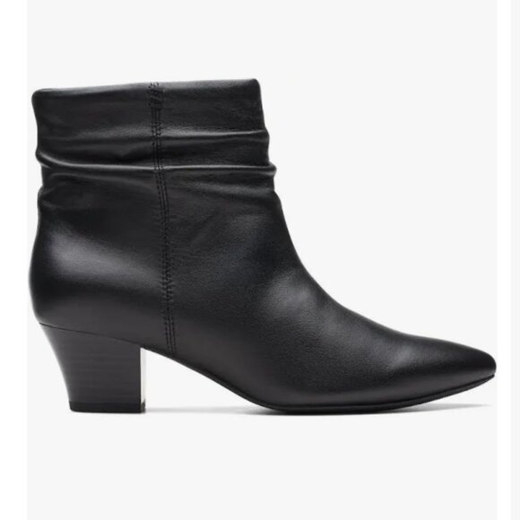 Clarks Teresa Skip Black Leather Scrunch Bootie - Picture 1 of 10